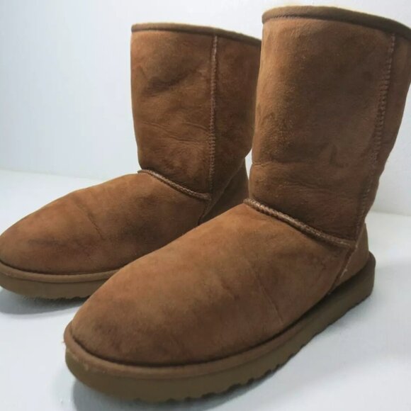 UGG Australia 5800 Insulated Winter Cold Weather Boots Women's Footwear Sz 9 - Picture 1 of 7